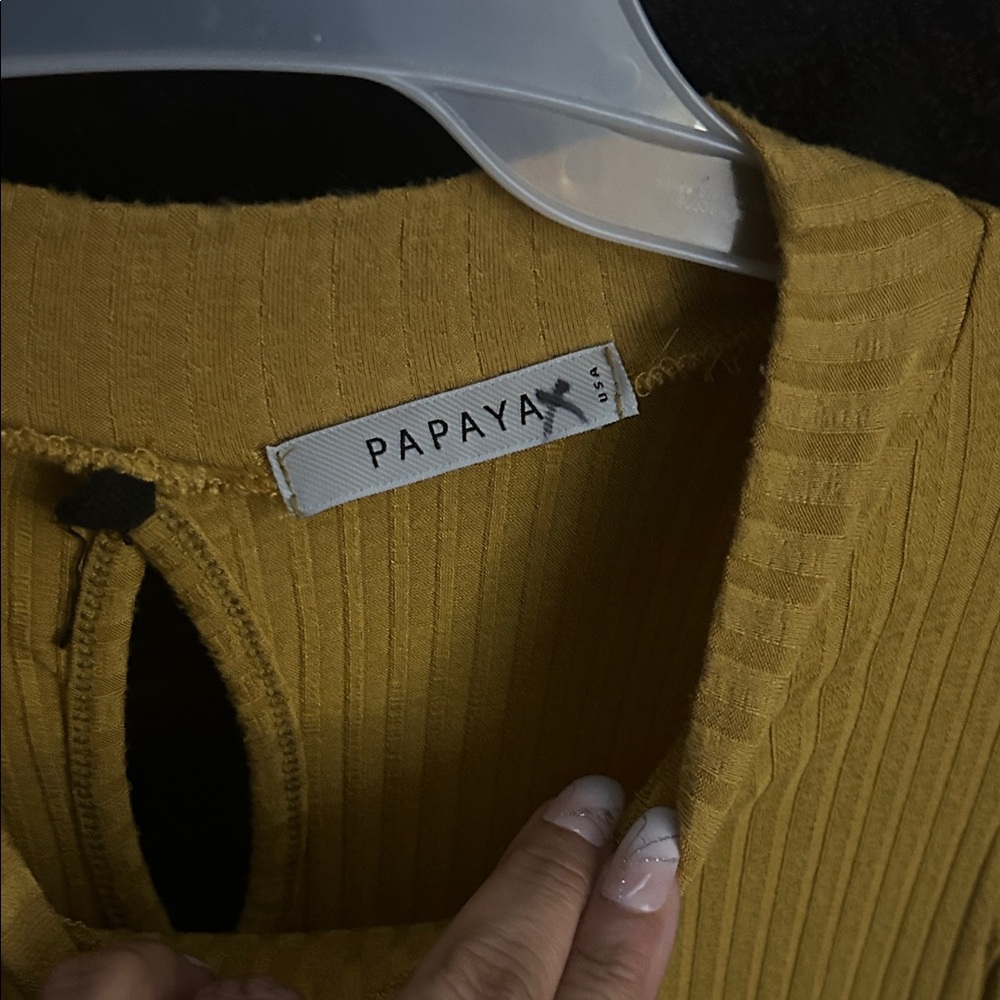 Papaya Mustard Ribbed Tank Top - Picture 2 of 3